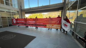 Trabajadores de Walmart denuncian agresiones tras manifestación donde revelaron «negocio y colusión» entre mutualidades y empresas